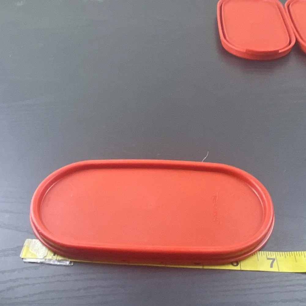 Tupperware Red Oval Snap Lids 18 oz Replacement Plastic Seal Set of 3